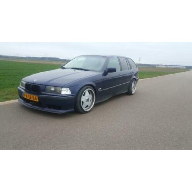 BMW 3-Serie 1.8 I 318 Touring 1997 Blauw