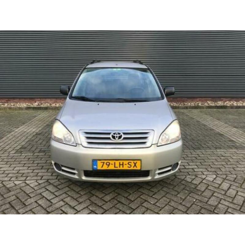 Toyota Avensis Verso 2.0 D4-D Linea Luna diesel airco 5 pers