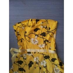 Opruiming! Vrolijke knalgele zomerjurk. Strapless. S