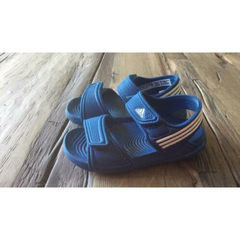 Adidas Altaswim sandalen 24