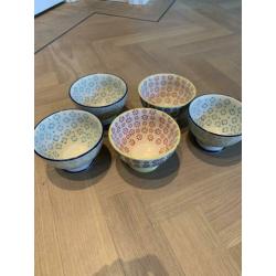Super leuke kommetjes/schaaltjes servies 5 stuks