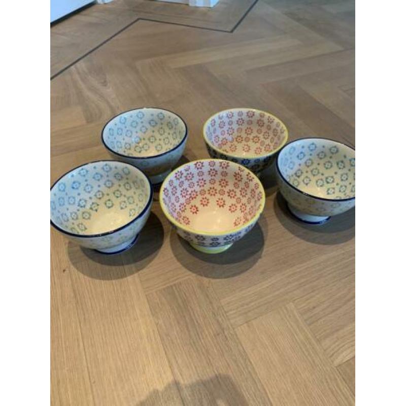 Super leuke kommetjes/schaaltjes servies 5 stuks
