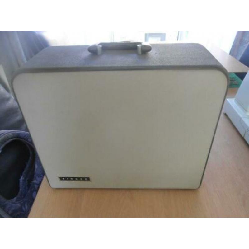 Naaimachine SINGER Model G 631 (Ophalen in Culemborg)