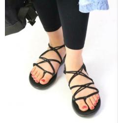 Nieuwe Teva slippers