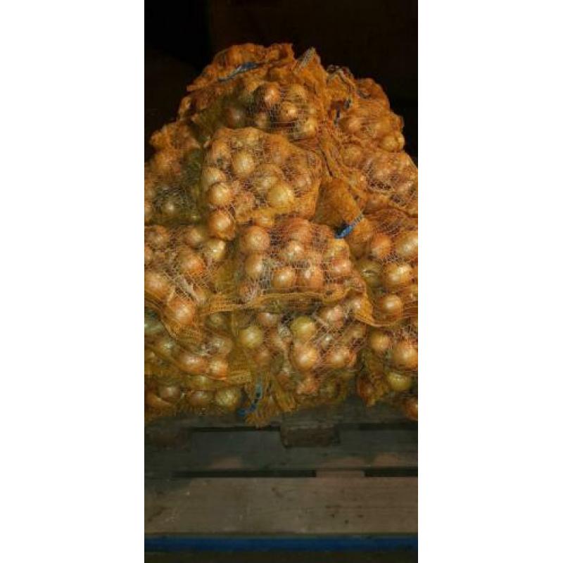 Heerlijke aardappelen en uien