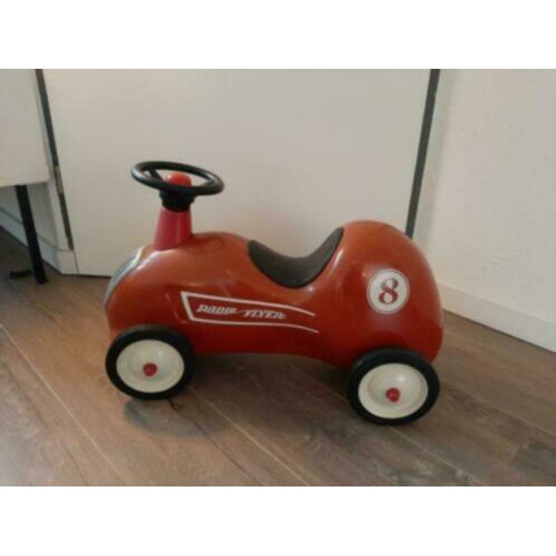 Rode "Retro Roller" loopauto, in mooie staat.