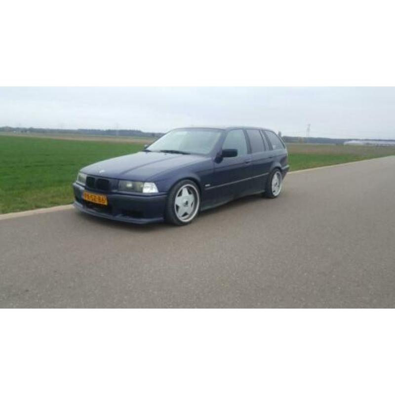 BMW 3-Serie 1.8 I 318 Touring 1997 Blauw