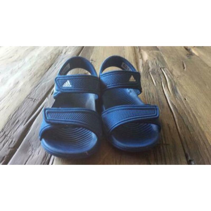 Adidas Altaswim sandalen 24