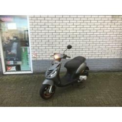 Gave piaggio zip sp 45km brom mat grijs bj2019 3000km