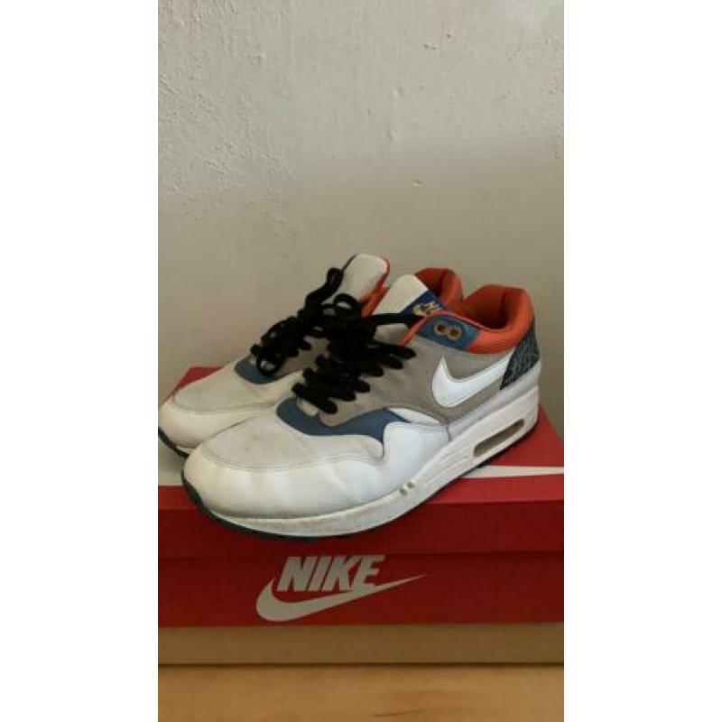 Nike air Max 1 Friendly Football Pack 44
