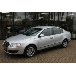 Volkswagen Passat 1.6 FSI Trendline*ECC*EXPORTPRIJS*