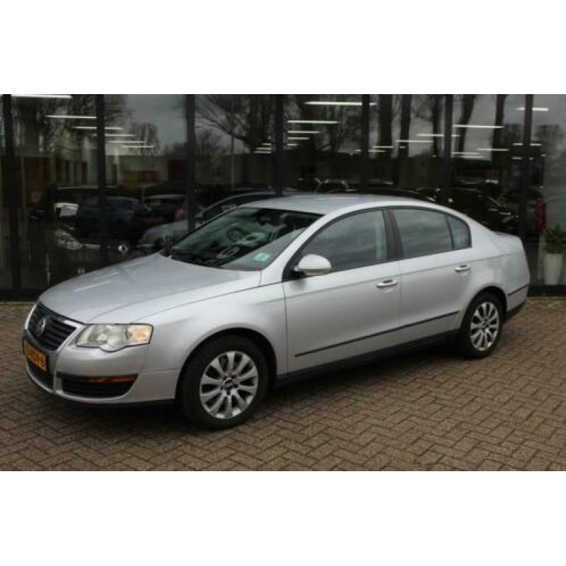 Volkswagen Passat 1.6 FSI Trendline*ECC*EXPORTPRIJS*