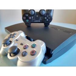 PS 3 met 2 controllers en div. spelletjes