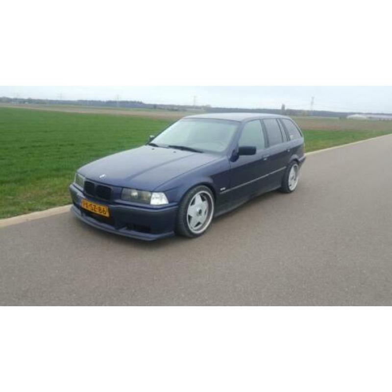 BMW 3-Serie 1.8 I 318 Touring 1997 Blauw
