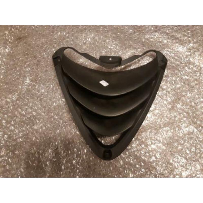 Piaggio Zip SP voorkap grill NIEUW mat zwart gril grille