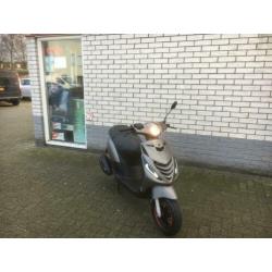 Gave piaggio zip sp 45km brom mat grijs bj2019 3000km