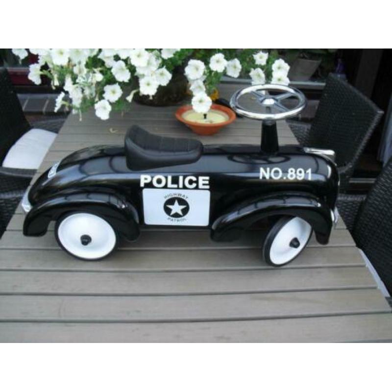 Rode "Retro Roller" loopauto, in mooie staat.