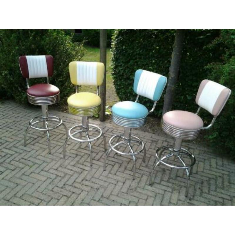 Bel Air 4 Amerikaanse barkrukken sixties fifties bar tafel .