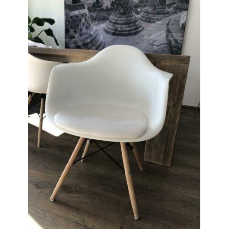 6 eetkamer stoelen (5wit1grijs)