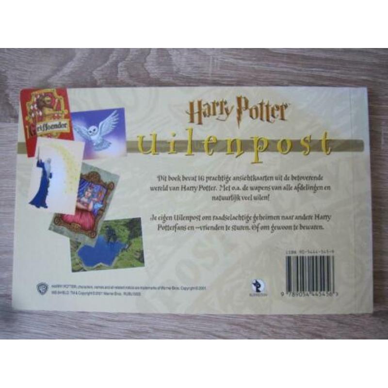 Uilenpost boekje met nog 14 van de 16 kaarten harry potter