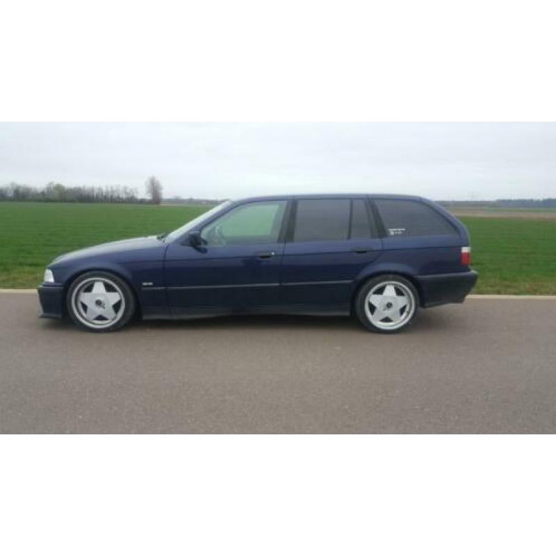 BMW 3-Serie 1.8 I 318 Touring 1997 Blauw