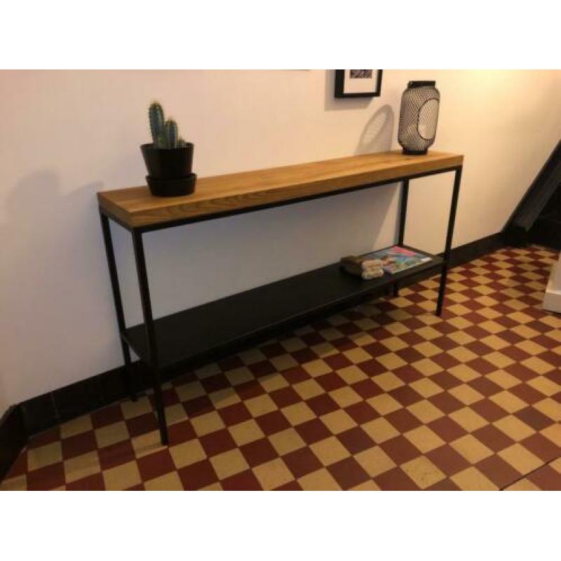 Diverse sidetables nieuw en op maat gemaakt.