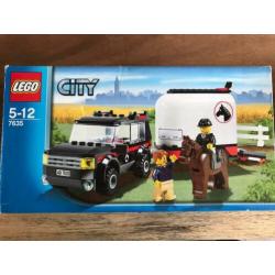 Lego City 7635 Paardentrailer compleet in doos!