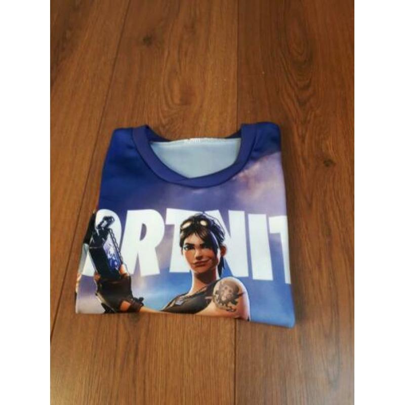 Fortnite T-shirt. Maat 158 ongeveer.