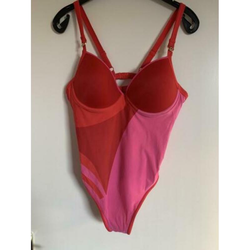Badpak Marlies Dekkers. Maat 85c. Nieuw.