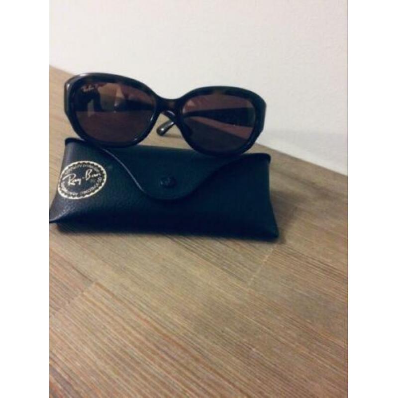 Ray Ban zonnebril, bruin. RB -4282CH