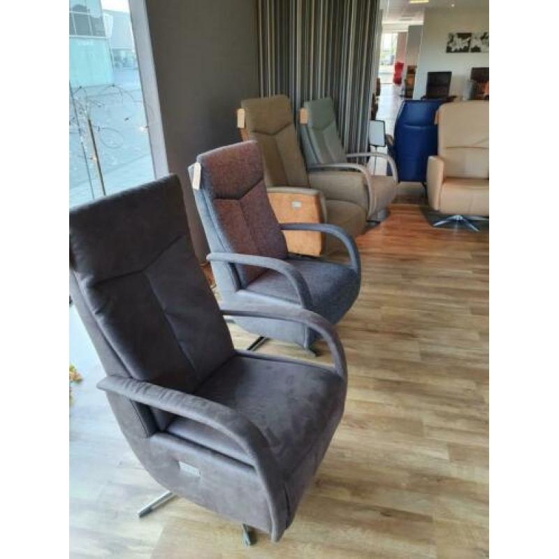 Showroom fauteuils met 40% Korting.