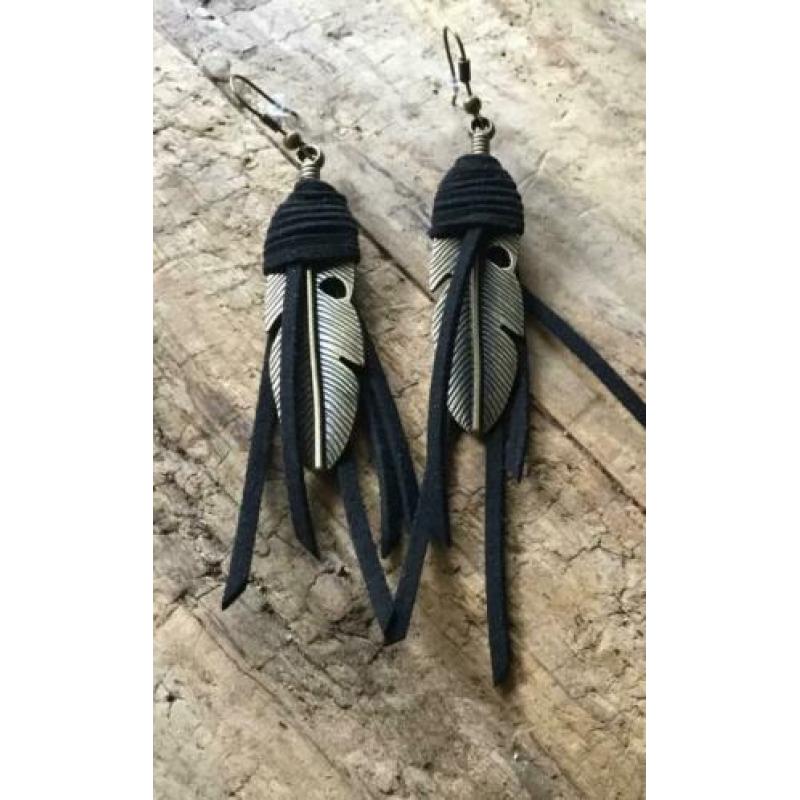 Steampunk festival oorbellen brons vergulde veer hangers