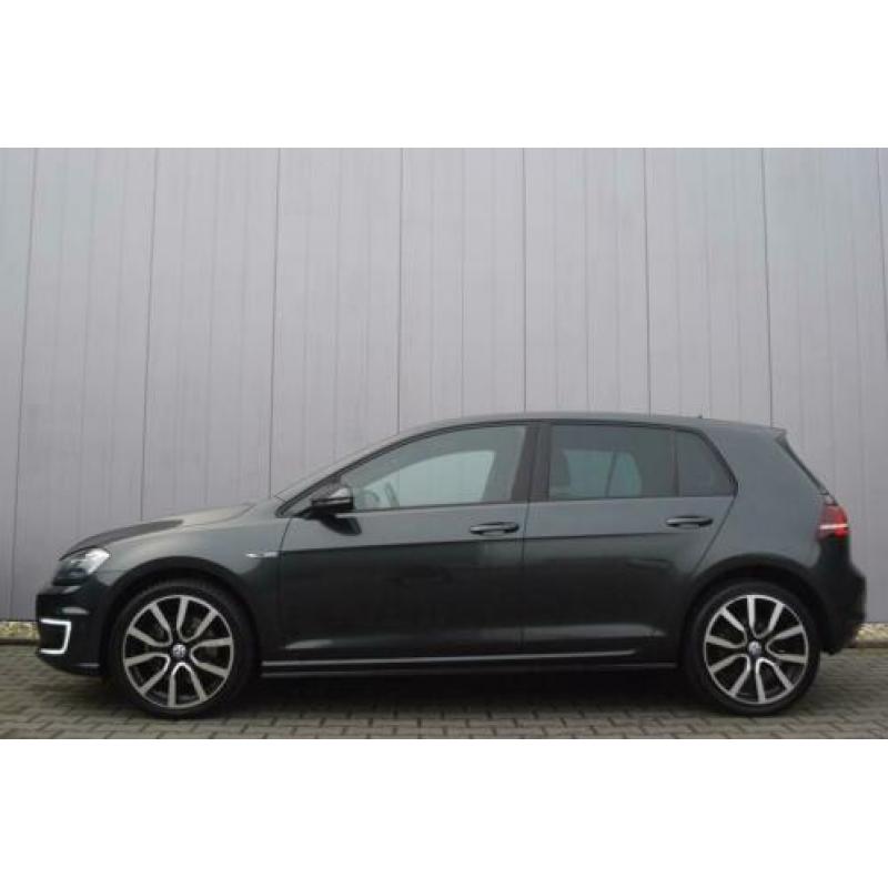 Volkswagen Golf 1.4 TSi DSG GTE Sportstoelen, LED Koplampen,