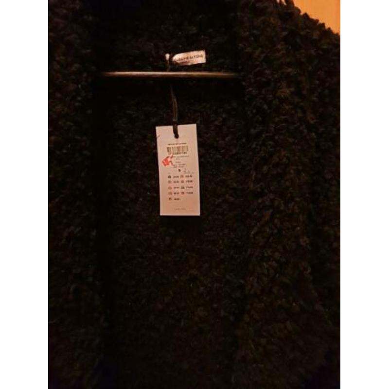 NIEUW Jacqueline de Yong zwart fluffy vest maat S