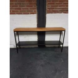 Diverse sidetables nieuw en op maat gemaakt.