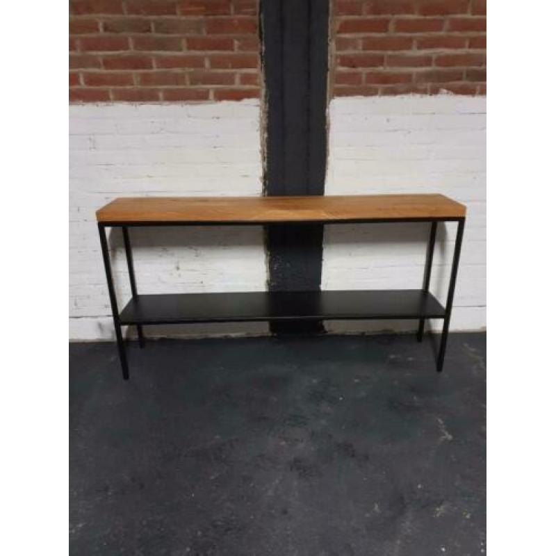 Diverse sidetables nieuw en op maat gemaakt.