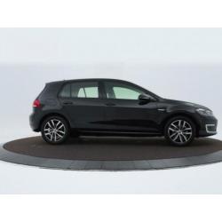 Volkswagen e-Golf E-DITION | Achteruitrijcamera | Getint gla