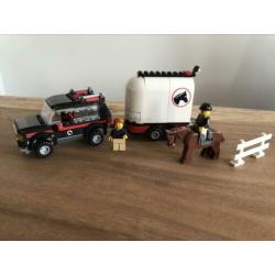 Lego City 7635 Paardentrailer compleet in doos!