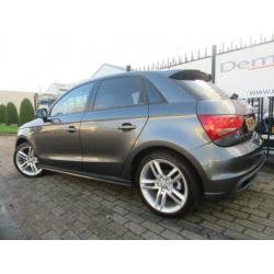 Audi A1 Sportback 1.4 TFSI 180PK/AUT/2X S-LINE/XENON/NAVI