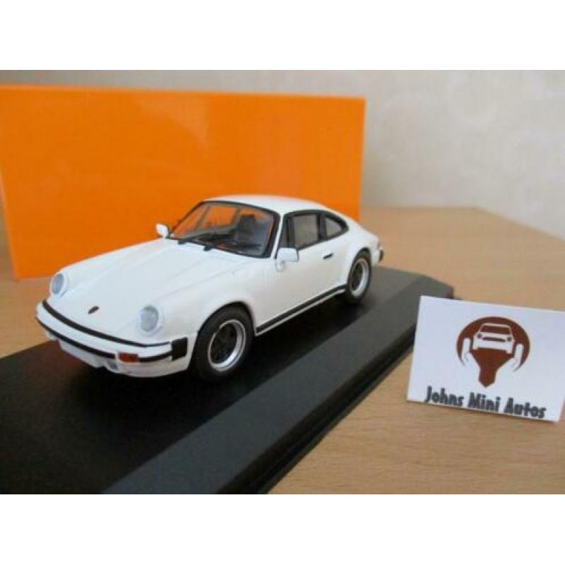 Porsche 911 SC 1979 wit van Maxichamps 1:43