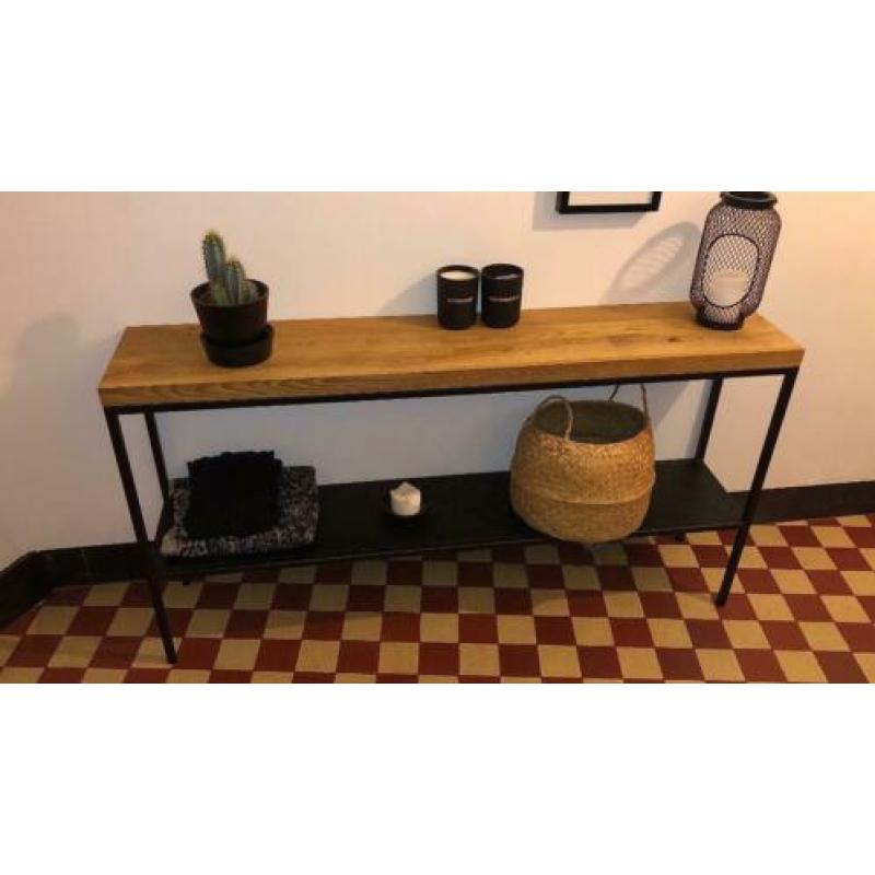 Diverse sidetables nieuw en op maat gemaakt.