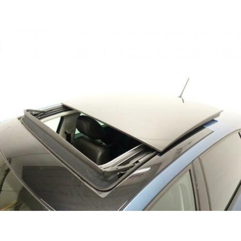 Volkswagen Polo 1.2 TSI Highline R-Design DSG7- Panoramadak,