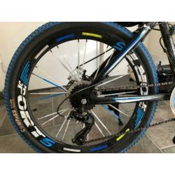 Jongensfiets, crossfiets, meisjes omafiets