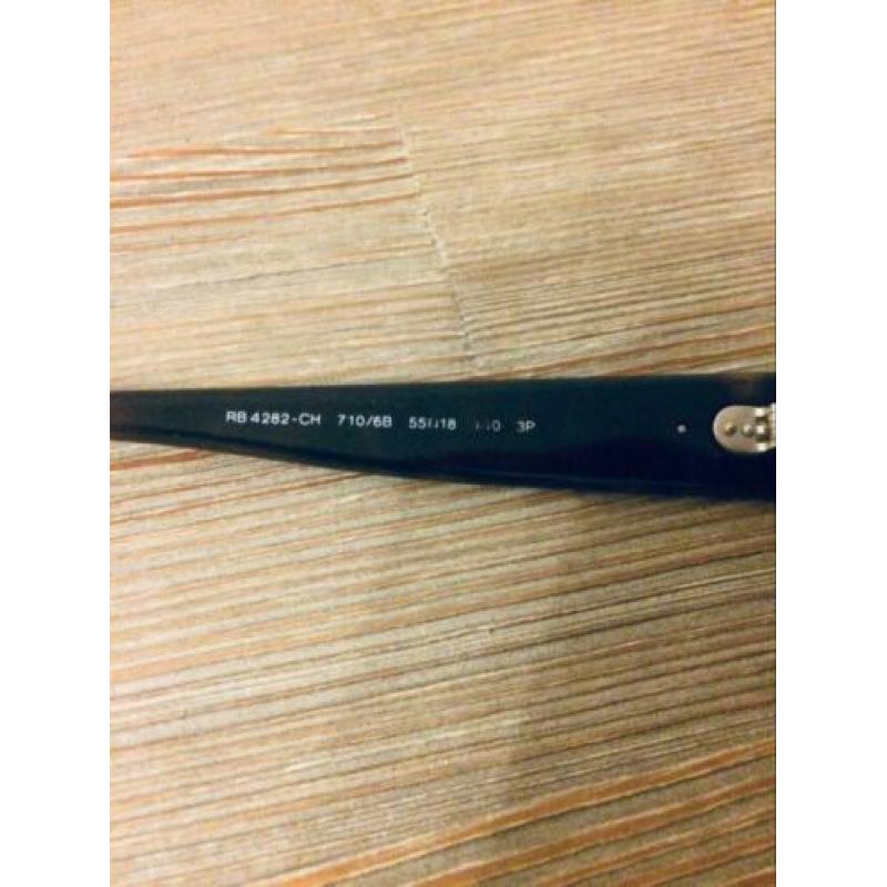 Ray Ban zonnebril, bruin. RB -4282CH