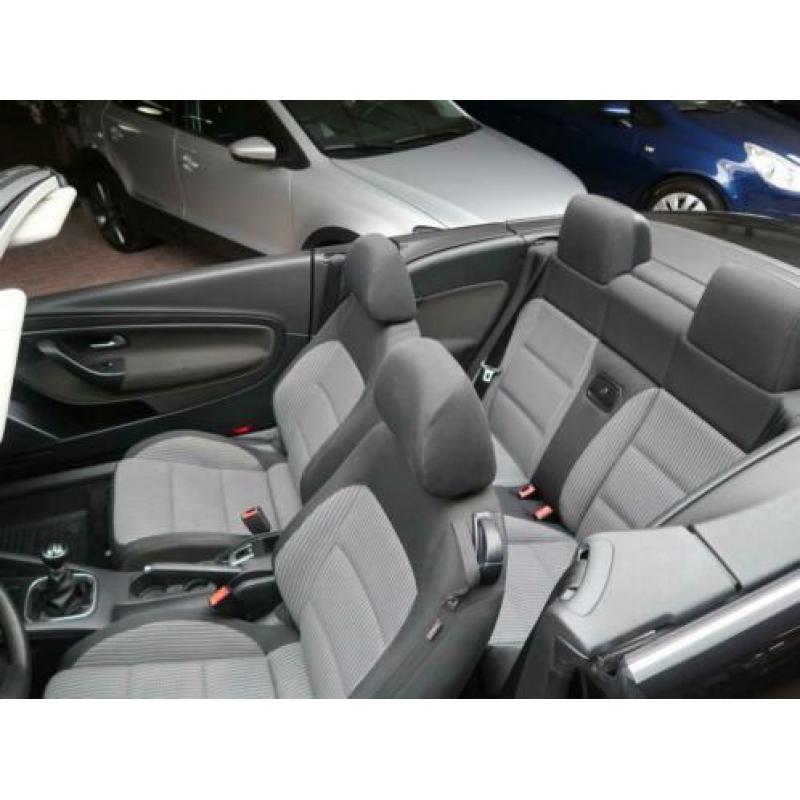 Volkswagen Eos 1.6-16V FSI Cabrio | Airco | Navigatie