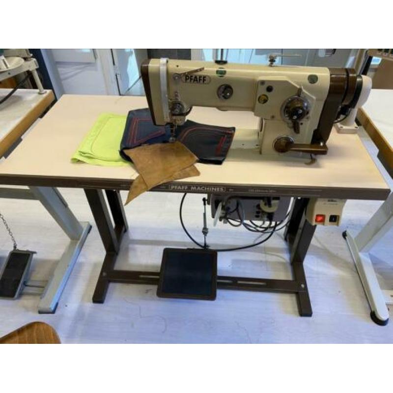 Industrie naaimachine Pfaff automaat stille motor!!