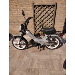 Tomos Quadro snorfiets zilvergrijs 2006.