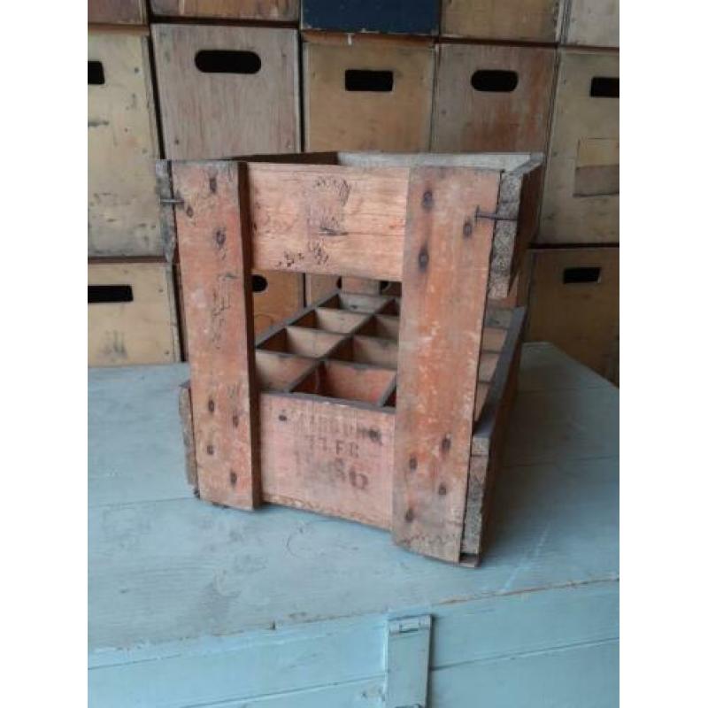 Brocante oude flessenkratten div op voorraad nu €15