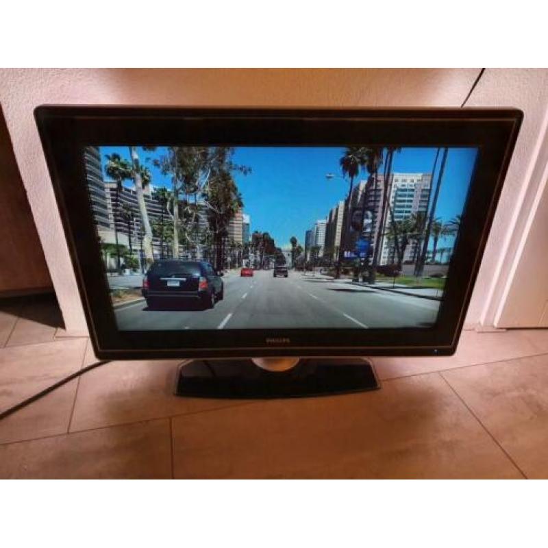 Philips lcd ambilight tv 32pfl9632 32 inch