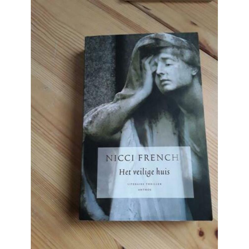 Nicci French